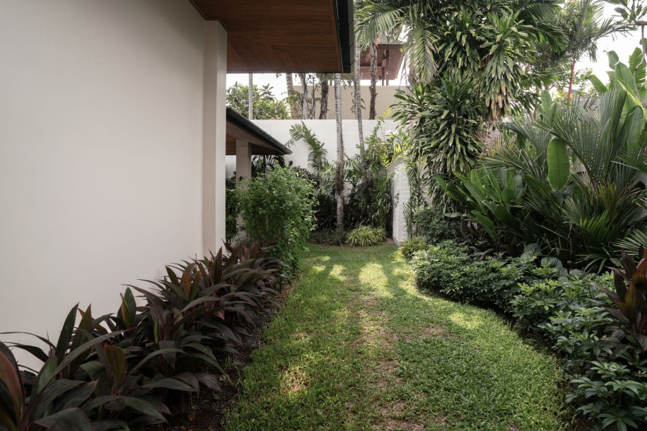 Brand New Villa for Sale: Botanica II 3Bed 3Bath Villa with Spacious Patio & Modern Amenities-34