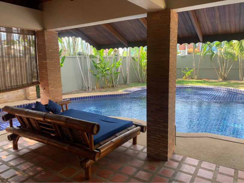 Architectural Pool Villa 4 Bed 5 Bath in Rawai-3