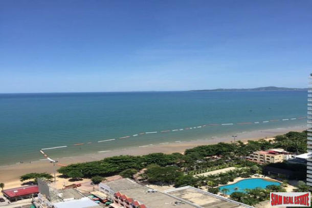 One Bedroomed Apartment In Ideal Location Overlooking The Beach - Jomtien-1