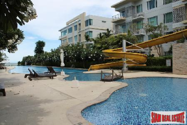 2 Bedrooms Condominium with the direct access to the swimming pool.-10