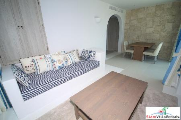 Two bedrooms condominium on the beach for rent close to town.-2