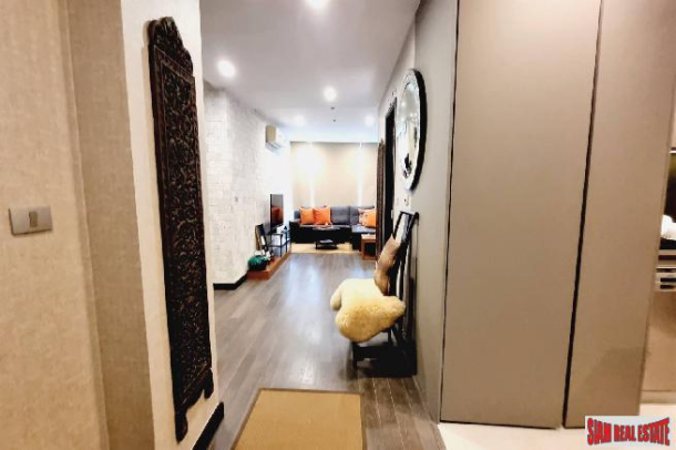 Sky Walk Condo | Large Two Bedroom on 42st Floor at Phra Khanong-10