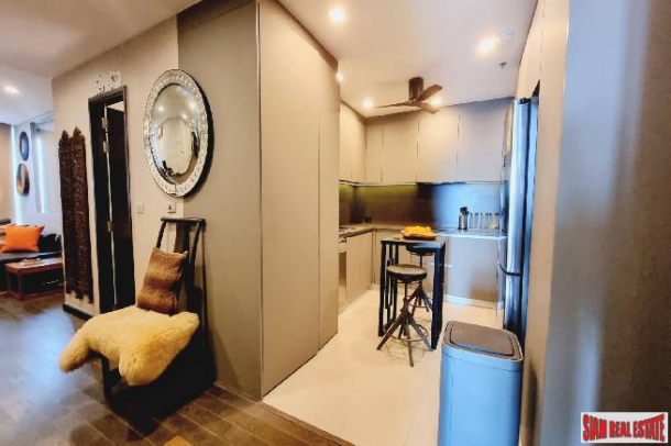 Sky Walk Condo | Large Two Bedroom on 42st Floor at Phra Khanong-18