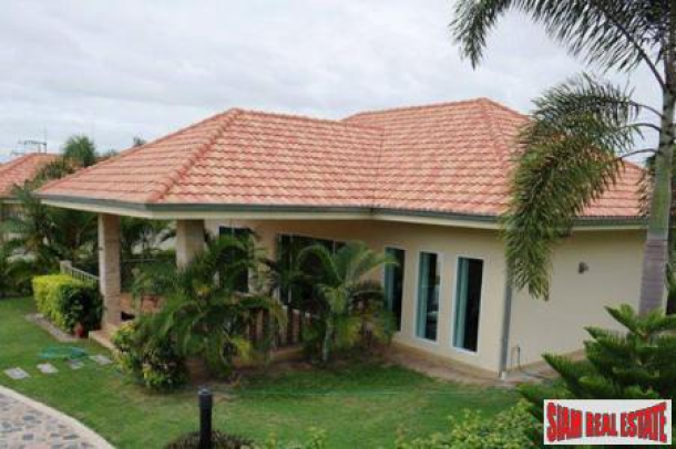 Pineapple Village | House for SALE, Hua-Hin, swimming-pool, paradise garden, very quiet.-1