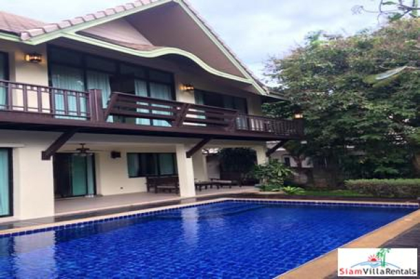 4 Beds House with Private Pool at The Center of Pattaya For Long Term Rent-1