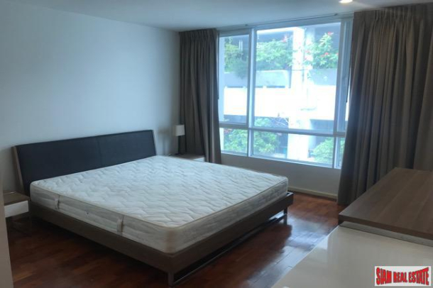 Siri On 8 | Modern Two Bedroom Condo Located Near BTS Nana on Sukhumvit 8-15