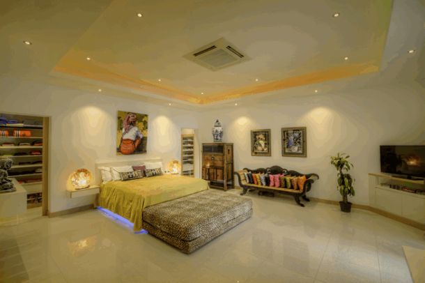 4 Bedrooms 4 Bathrooms Large Modern House In An Up-Market Location - East Pattaya-13