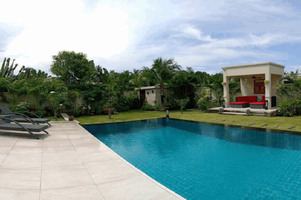 For rent 3 Bedrooms 3 Bathrooms Large Modern House  - East Pattaya-3