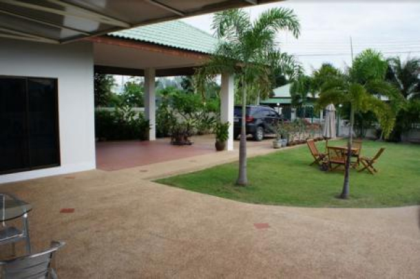 SIAM VILLAS 1 : Large 3 Bed Family Pool villa on a good sized plot-24