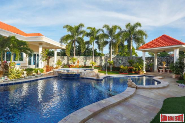 Massive Luxury Private Estate with Seven Bedroom, Guest Bungalow and Private Swimming Pool-25