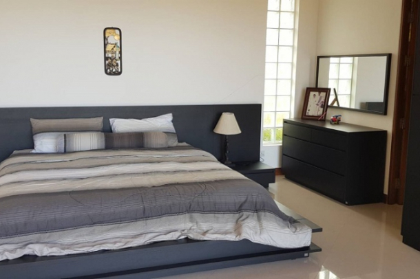 Three Bedroom Sea View Family Style Koh Lanta Villa for Sale-14