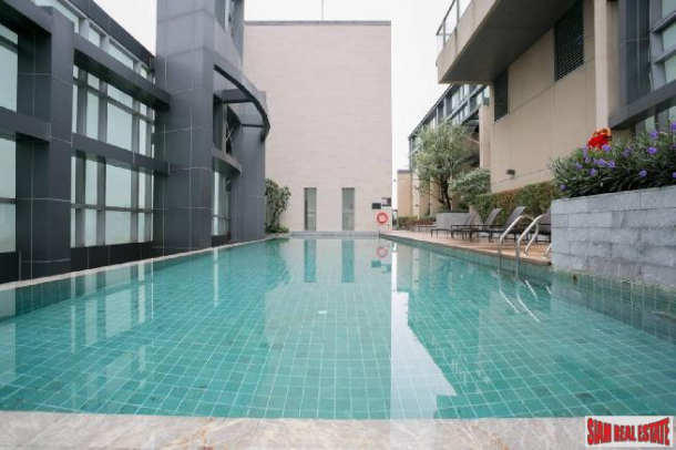The Oriental Residence | 2 Bedrooms and 2 Bathrooms for Sale in Lumphini Area of Bangkok-3