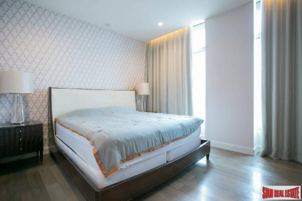 The Oriental Residence | 2 Bedrooms and 2 Bathrooms for Sale in Lumphini Area of Bangkok-17